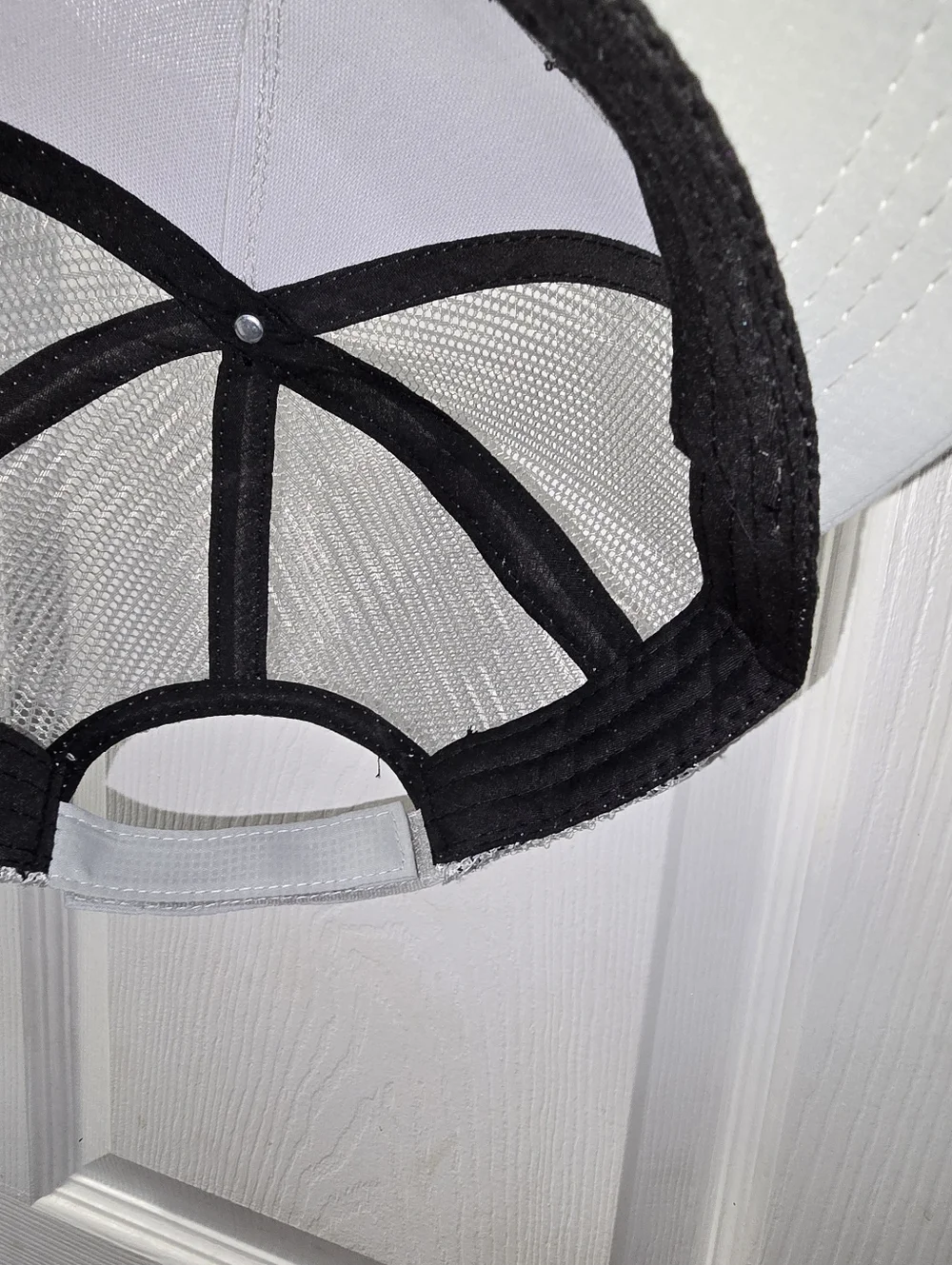 CRST Trucker Hat Snapback Mesh Cap White Black Logo Adjustable Workwear - Picture 3 of 4